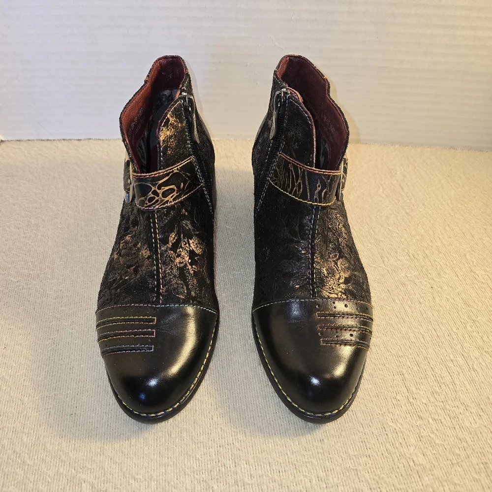 L'Artiste Georgianna Ankle Boots size 37/6.5-7 us